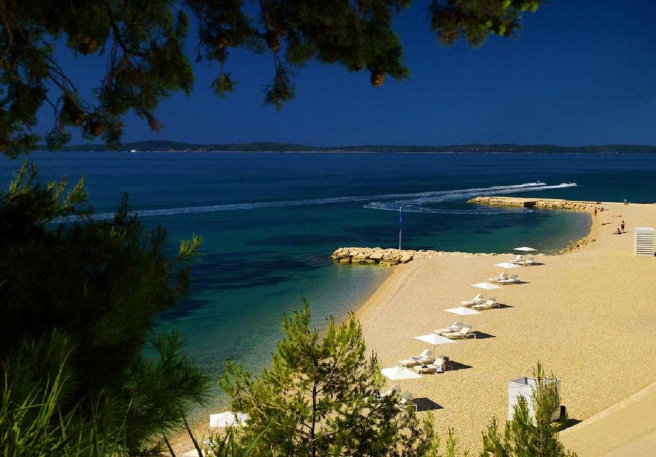 Holiday Home Aspalathos - With Free Parking, Near The Beach, A Few Minutes' Walking Distance To The Unesco Palace Split Exterior foto